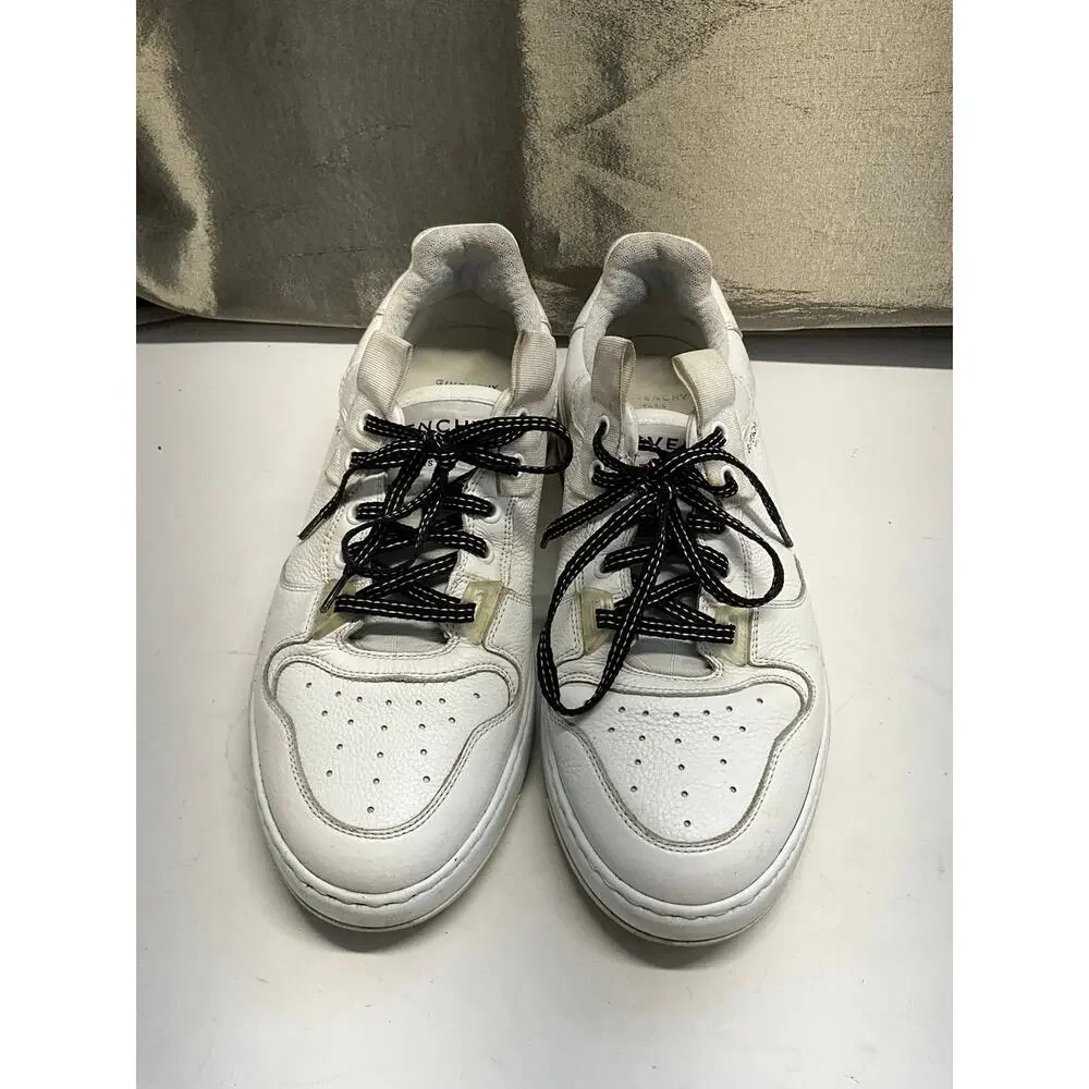 Givenchy Wing Low Top White Leather Sneakers